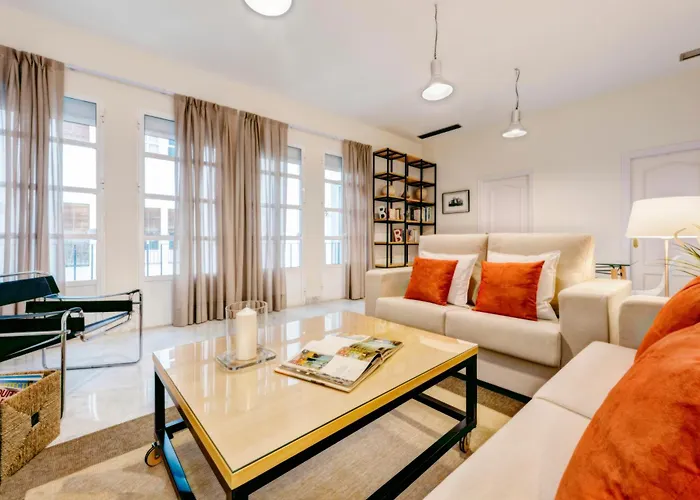 Genteel Home Tomas De Ibarra